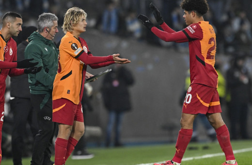 Galatasaray'da 2 ismin bileti kesildi