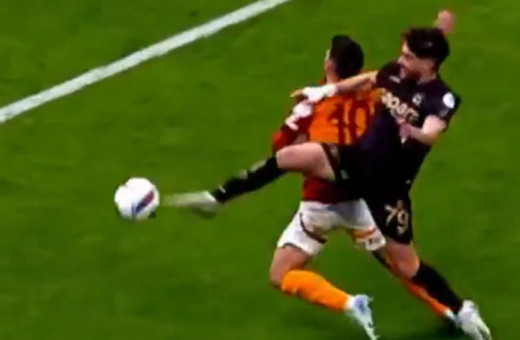 Galatasaray, VAR uyarısıyla penaltı kazandı