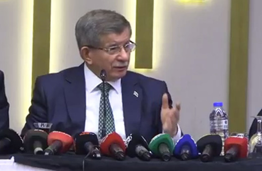 Ahmet Davutoğlu itiraf etti: Erdoğan'la arama fitne soktular! Ruhen AK Partiliyim