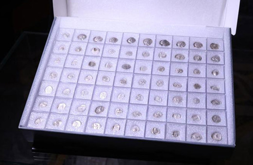 Lidya medeniyetine ait 1055 sikke Türkiye'ye teslim edildi