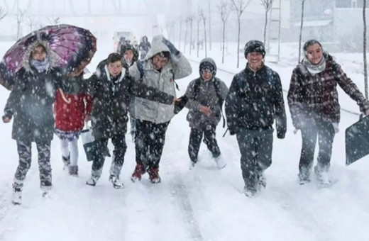 Denizli'de eğitime kar engeli! Okullar tatil edildi