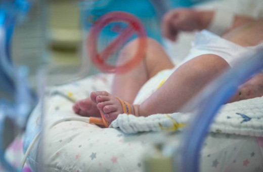 Anne karnından umuda: Kalbi gelişmeyen bebek Medipol’de hayata tutundu