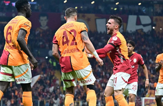 Galatasaray sahasında Dinamo Kiev'le 3-3 berabere kaldı