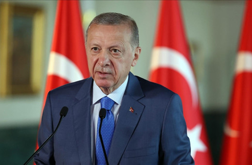 Cumhurbaşkanı Erdoğan'dan Trump'a tehcir tepkisi: Konuşmaya değer değil