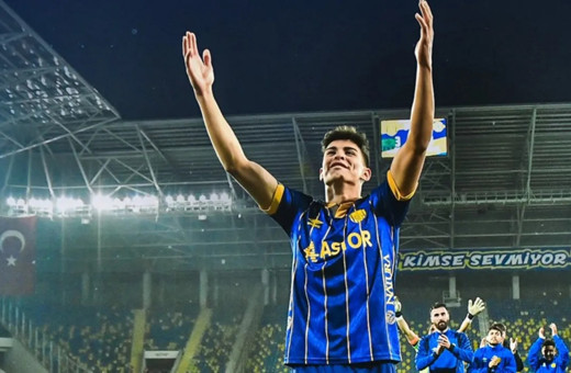 Galatasaray'dan bir transfer daha! Lisans bildirimi yapıldı