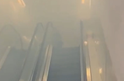 İstanbul'da AVM yangını! Kontrol altına alındı