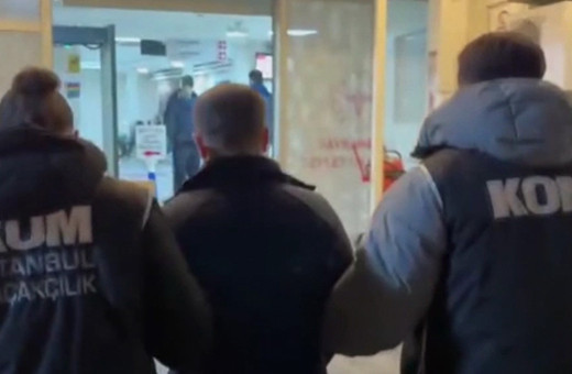 İstanbul merkezli FETÖ operasyonunda aktif doktorluk yapan 17 şüpheli yakalandı