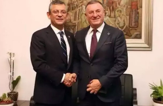 Özgür Özel'den kurultay iptali için dava açan Lütfü Savaş'a tepki