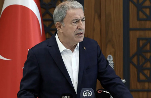 Hulusi Akar'dan PKK açıklaması: Silah bırakmazlarsa kendileri bilir