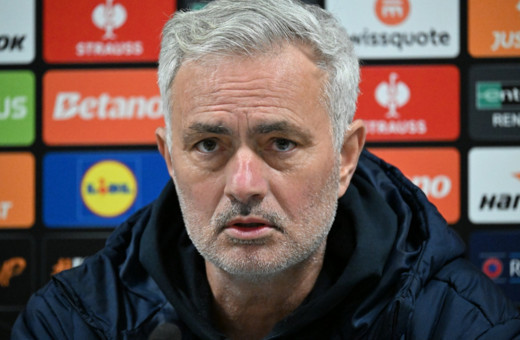 Mourinho'dan puan kaybı sonrası şampiyonluk yorumu!