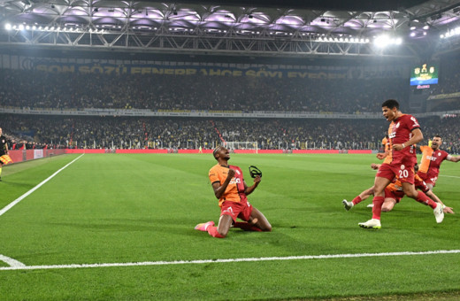 Galatasaray, Fenerbahçe'yi devirdi, yarı finale yükseldi