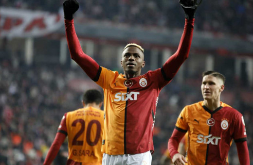 Galatasaray, zorlu Samsunspor deplasmanından 3 puanla döndü