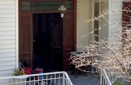 Büyükada'da konakta çıkan yangın nedeniyle dizi seti çalışanı hayatını kaybetti