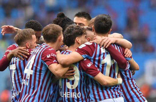 Akyazı'daki gol düellosunda kazanan Trabzonspor!