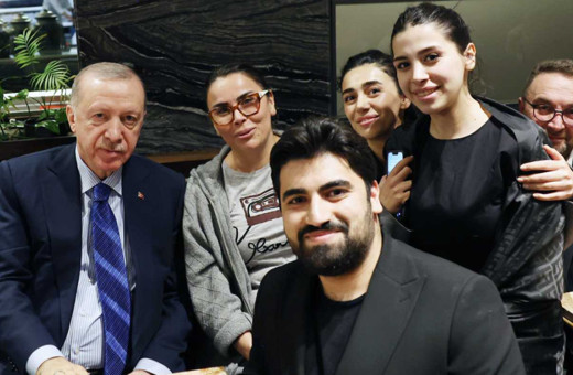 Cumhurbaşkanı Erdoğan’dan gençlere sürpriz ziyaret