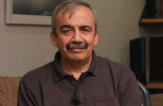 Sırrı Süreyya Önder'in hafızalara kazınan en komik anları