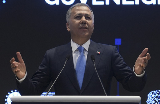 Ali Yerlikaya'dan 'siber güvenlik' uyarısı her gördüğünüzü gerçek sanmayın