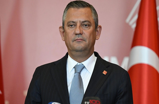 Özgür Özel'in Anneler Günü mesajında 'İmamoğlu' detayı