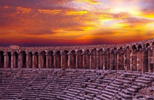 Antalya'da yarın Türk dünyasında sualtı kültürel mirasının korunması masaya yatırılacak