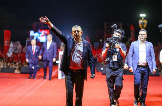 Özgür Özel: “İmamoğlu’nun ‘gizli telefonu’ 5 yıldır kapalı”