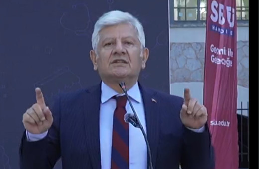 Rektör Kemalettin Aydın: Okumaya gelene paspas, eylem yapmaya gelene dağ gibi dururum