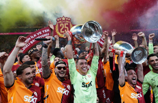 Şampiyon Galatasaray'dan RAMS Park'ta muhteşem kutlama