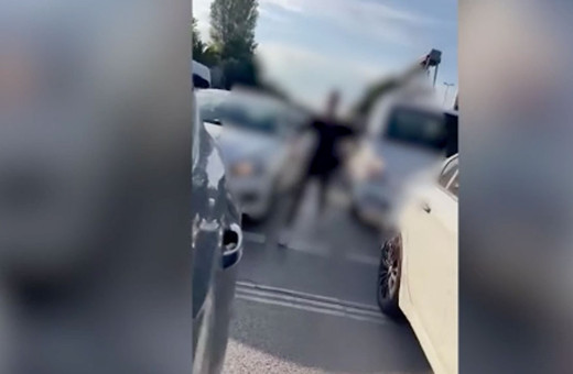 İstanbul'da trafikte kadın sürücüyü böyle darbetmişlerdi mahkeme kararını verdi