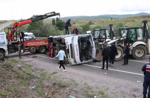 Yozgat'ta cenaze dönüşü feci kaza! Ölü ve yaralılar var...