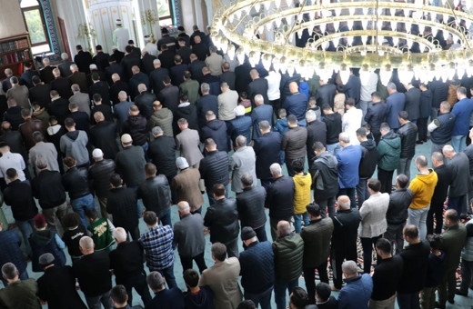 İstanbul İl Milli Eğitim Müdürlüğü talimat verdi: Liselilere cuma namazı izni verilecek