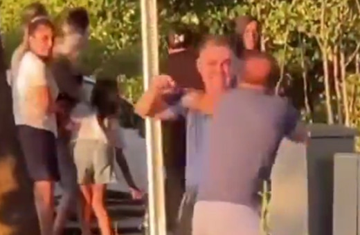 Denizli’de polis ile vatandaş yumruk yumruğa kavga etti