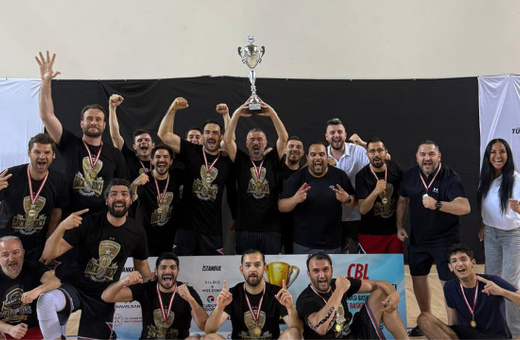 Yıldız Holding Basketbol Takımı Kurumlararası Basketbol Ligi'nde şampiyon oldu