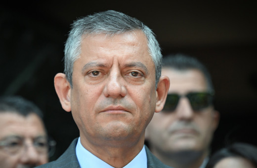 Fatih Altaylı gözaltına alındı! CHP lideri Özgür Özel: Bir an önce serbest bırakılmalıdır