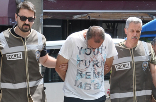 Eskişehir'de köpeğe şiddet anı kamerada! Şüpheli yakalandı