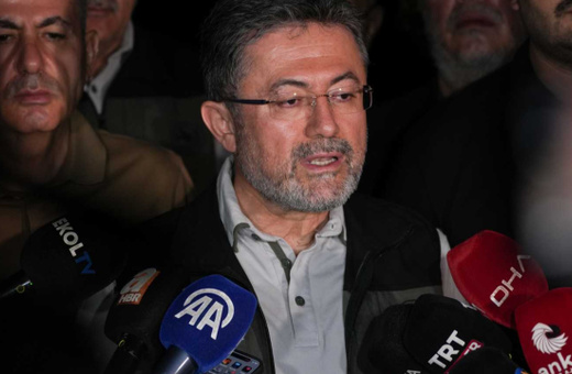 Orman yangınlarında tehlike büyüyor, tahliyeler başladı