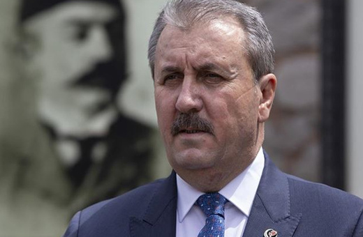 BBP lideri Mustafa Destici: "Lağım çukuru olan bu paçavrayı kapatmak yetmez..."