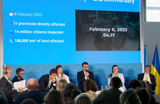 Bakan Murat Kurum, asrın inşa seferberliğini dünyaya anlattı