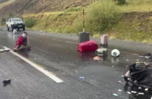 Sivas'ta yolcu otobüsü faciası: Ölü ve yaralılar var