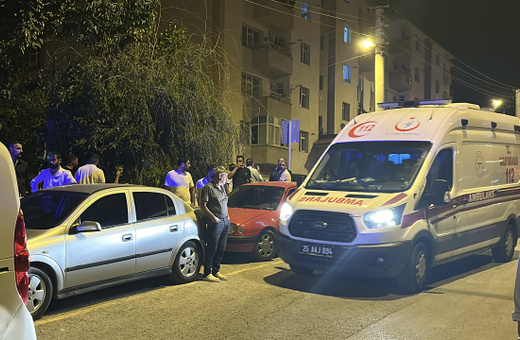 Erzurum'da bıçaklı kavga: 1 genç öldü 1'i bekçi 2 kişi yaralandı