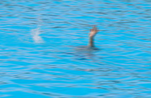 Boğulma tehlikesi geçiren kişi tedavi gördüğü hastanede öldü