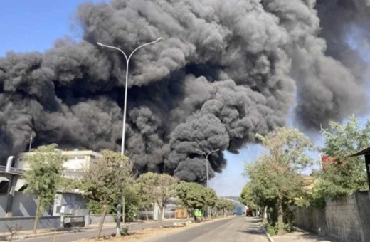 Geri dönüşüm tesisinde korkutan yangın