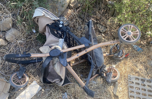 Hatay'da motosiklet yolda yürüyen aileye çarptı! 9 aylık bebek öldü, 4 kişi yaralandı