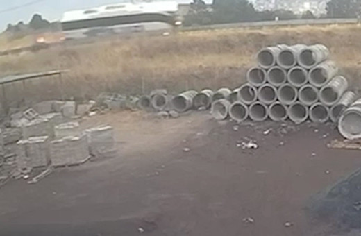 Kuzey Marmara Otoyolu'nda 4 kişinin öldüğü yolcu otobüsü kazası kamerada