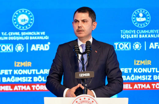 İzmir'de afet konutlarının temeli atıldı! Bakan Kurum: 281 konut en geç 1 yıl içinde teslim edilecek