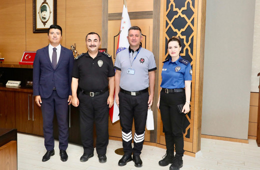 Samsun'da 780 bin liralık dolandırıcılığı önleyen güvenlik görevlisine ödül