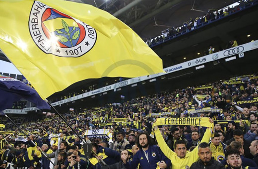 Fener'e piyango vurdu! Yıldız futbolcuya rekor teklif