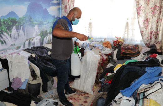 Eskişehir'de devasa çöp yığını! Müstakil evden 1 ton çıkarıldı...