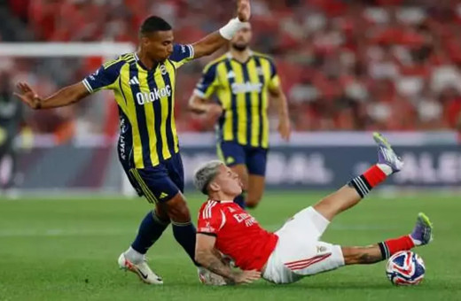 Fenerbahçeli futbolcunun transferini federasyon duyurdu