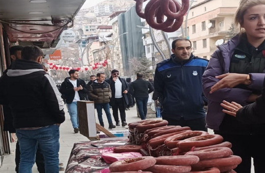 Bakanlıktan dehşet verici açıklama! Dana sucukta sakatat, siyah çayda gıda boyası tespit edildi