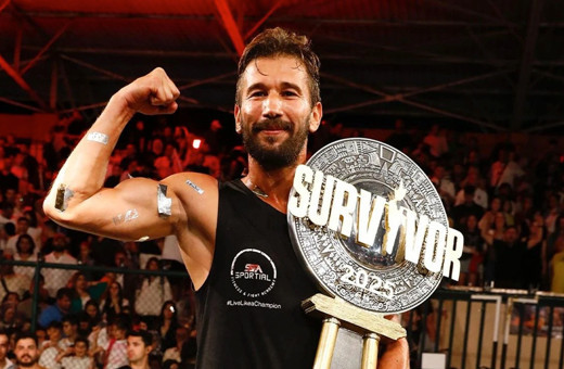 Survivor şampiyonu Adem Kılıççı kupayı asıl sahibine teslim etti, verdiği sözü tuttu!