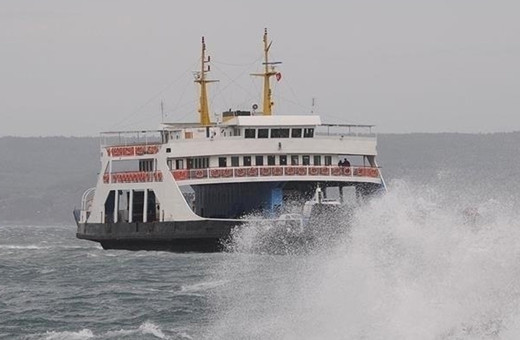 Güney Marmara'da bazı feribot seferleri iptal edildi